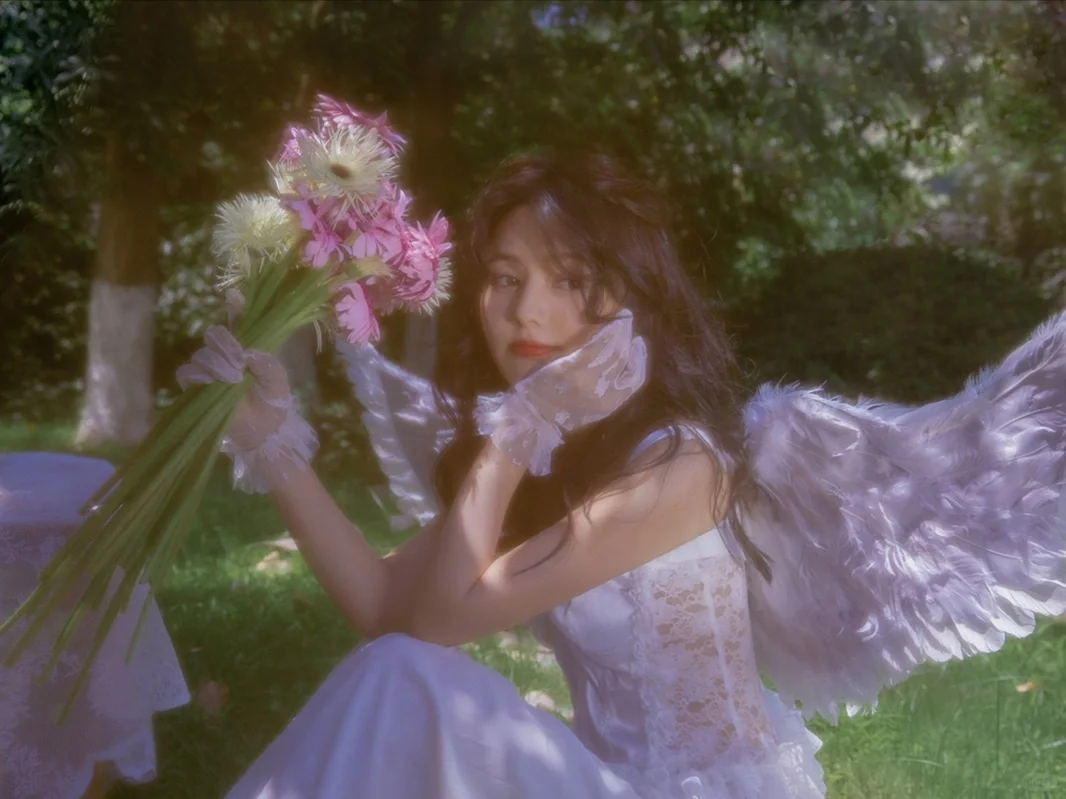 发光的人间天使，丘比特之箭射中你了吗