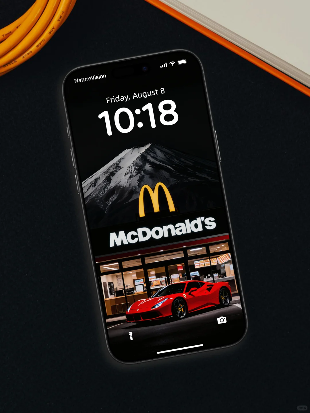 富士山×麦当劳×法拉利的高级感丨4K氛围壁纸