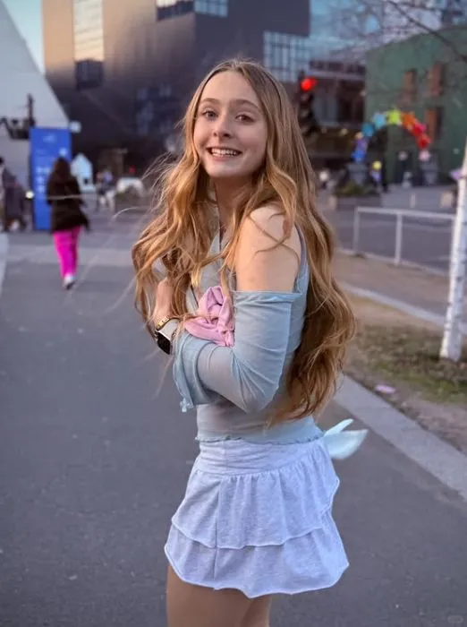 提家长女Olive Tennant