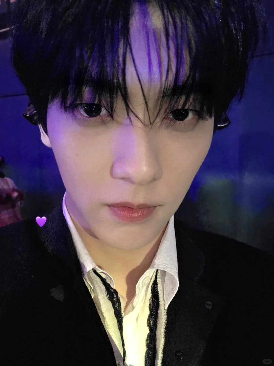 欧巴一遇到紫色的光就如此的魅惑