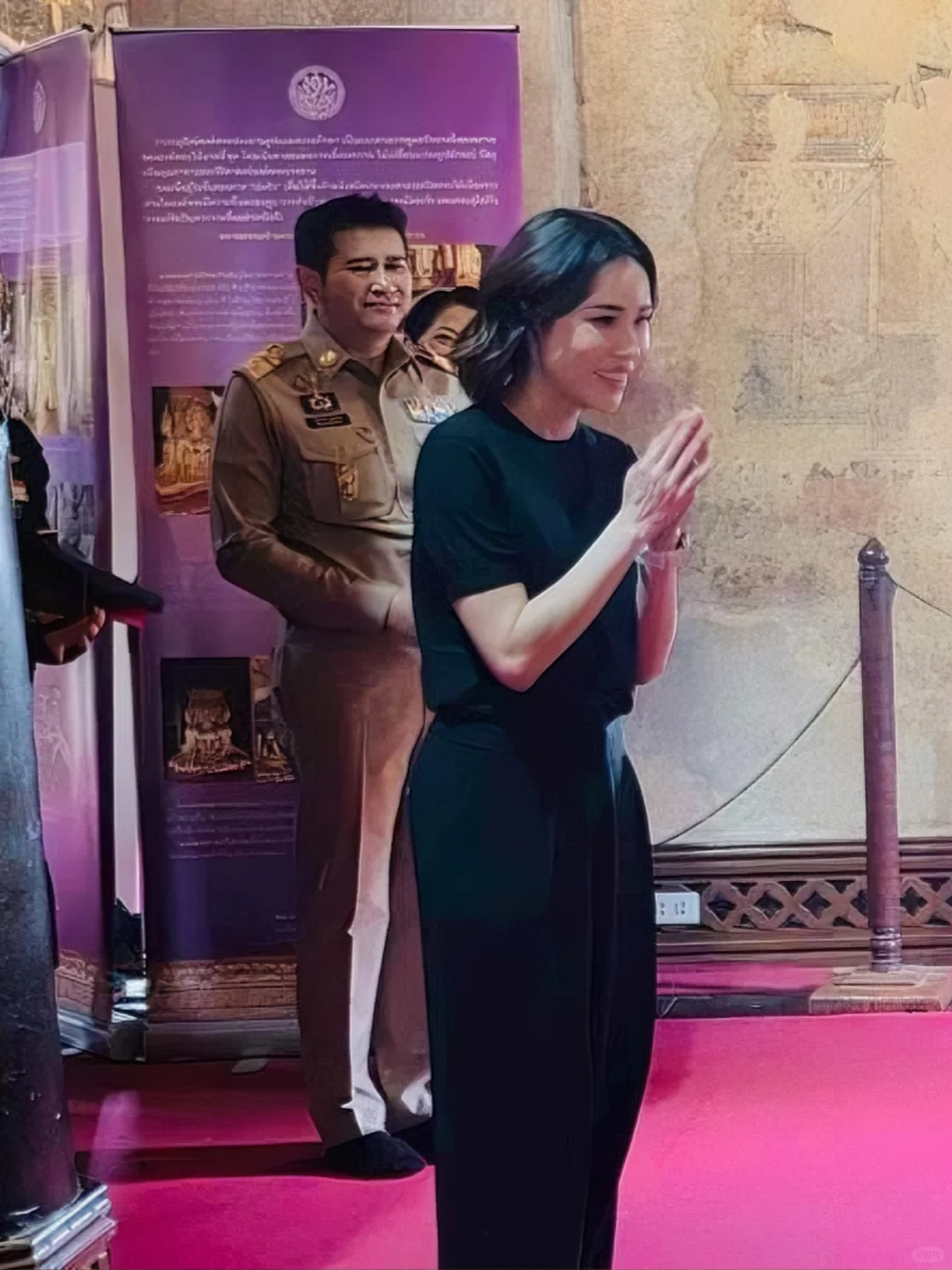 40岁诗妮娜妩媚动人，盛世美颜360度无死角