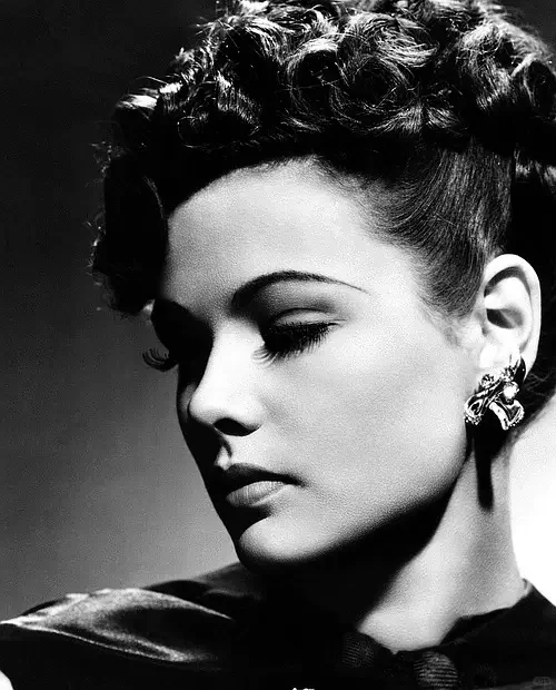 电影史上最美丽的女人：吉恩·蒂尔尼