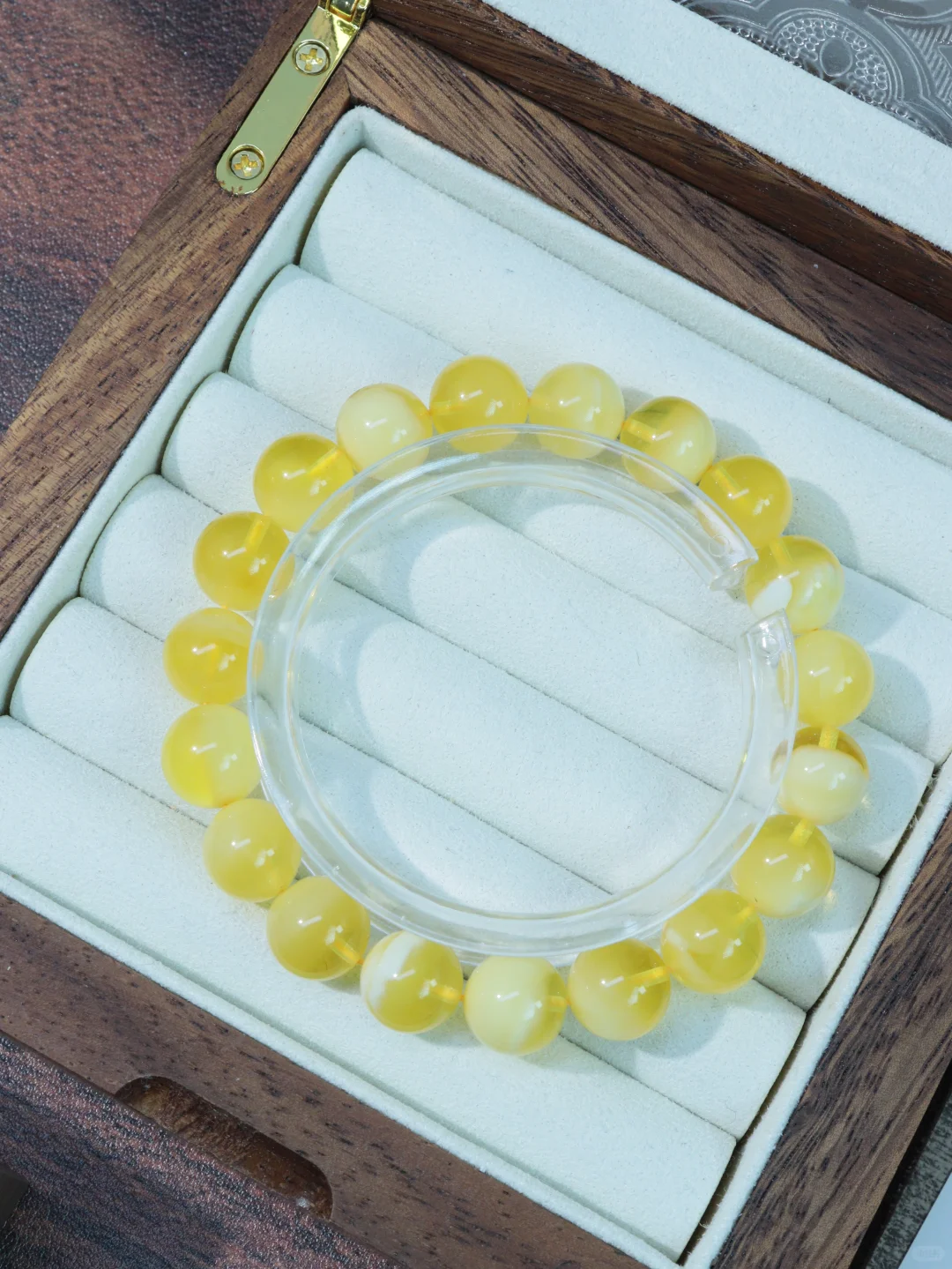 妖花蜜蜡｜戴在手腕的天然艺术品，太蛊了！