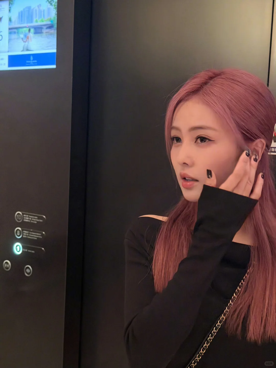 壁纸 | 白鹿粉发🎀🎀又御又甜白梦妍