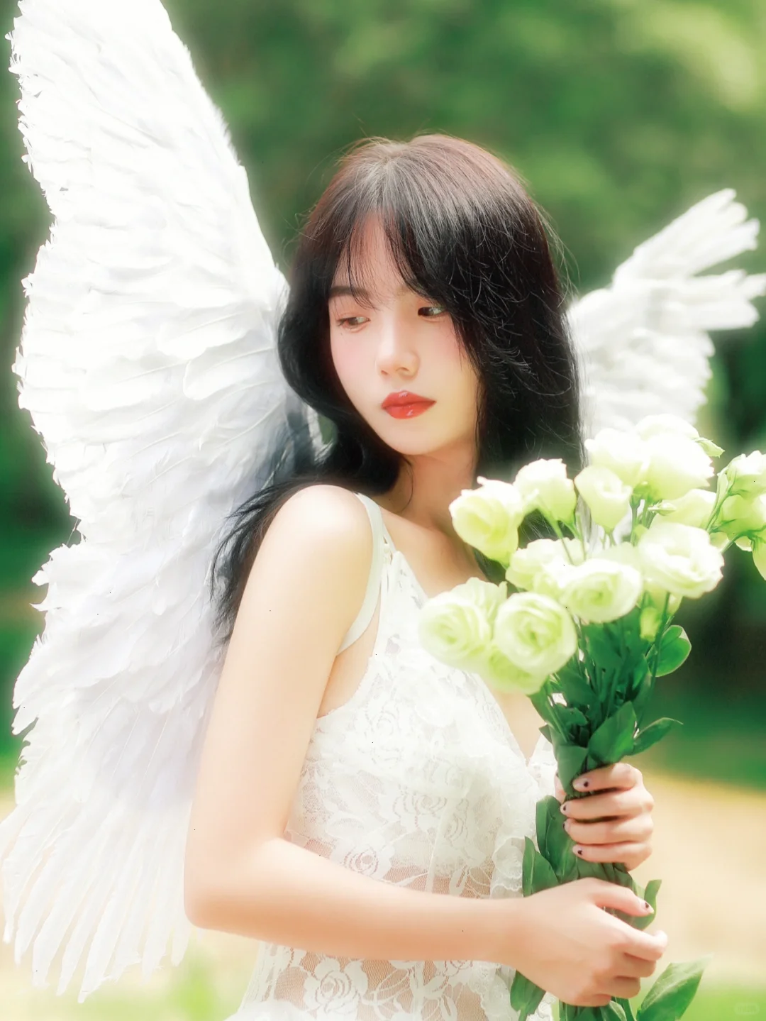 “你是万物的依据 是我心动的起源”