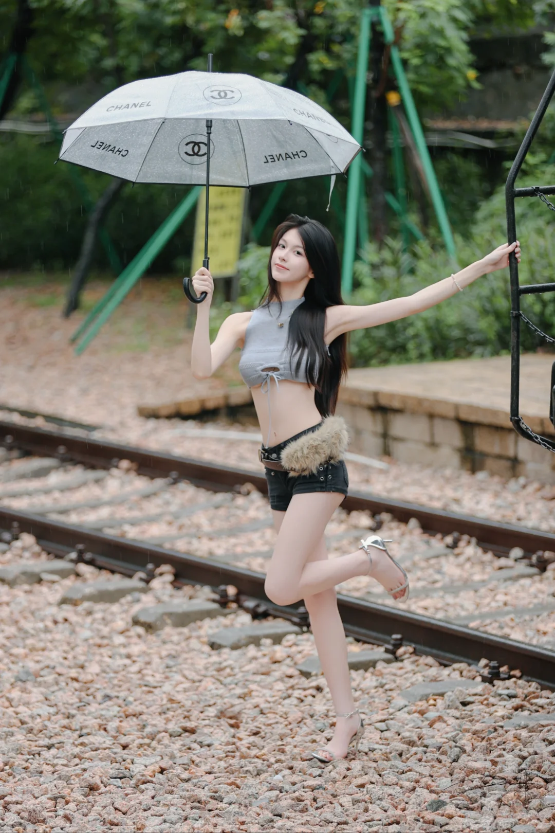 长腿美女来袭，你准备好了吗？