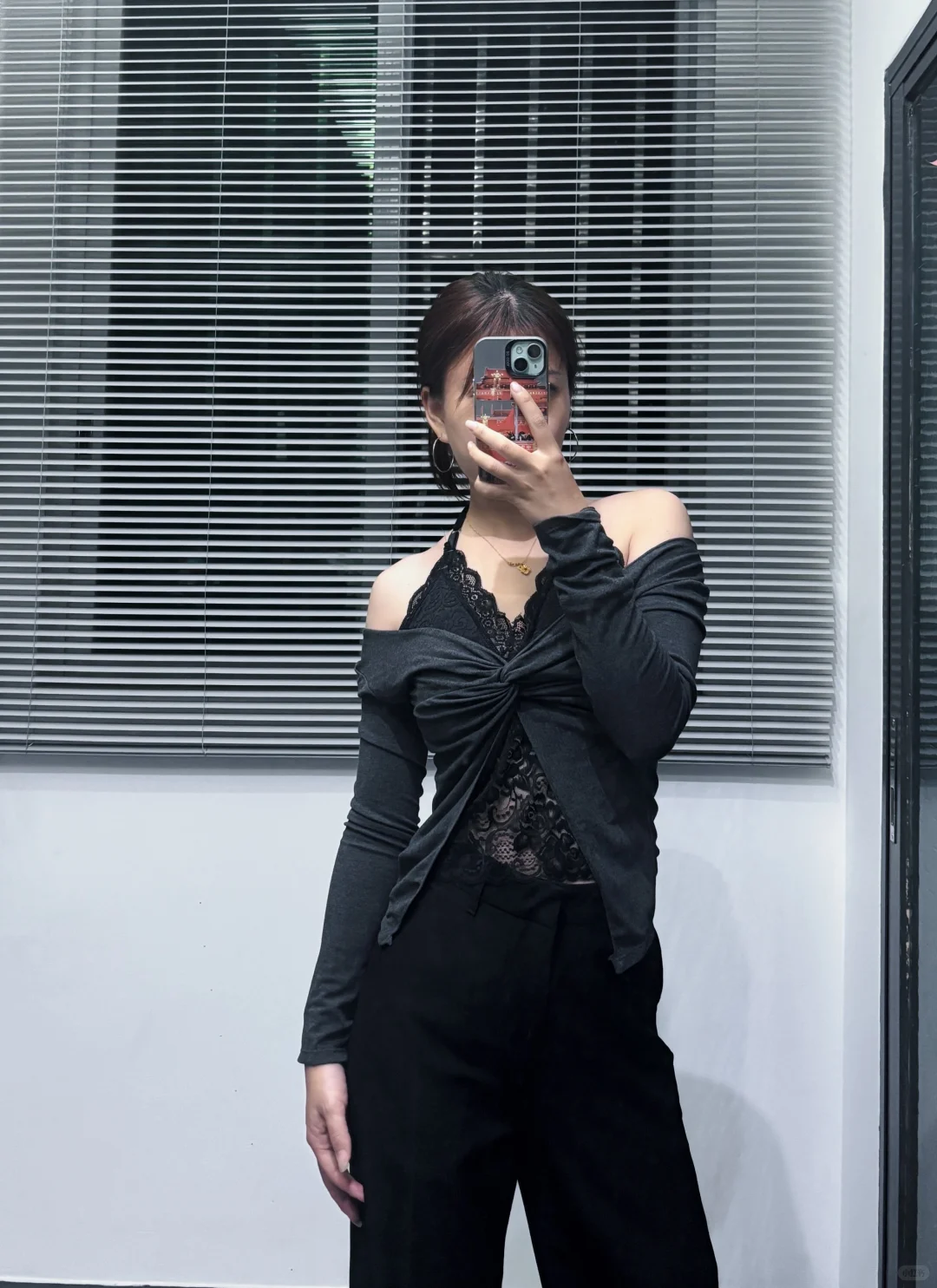 💥辣妹穿搭｜纯欲与酷飒的暗黑系碰撞谁不爱！