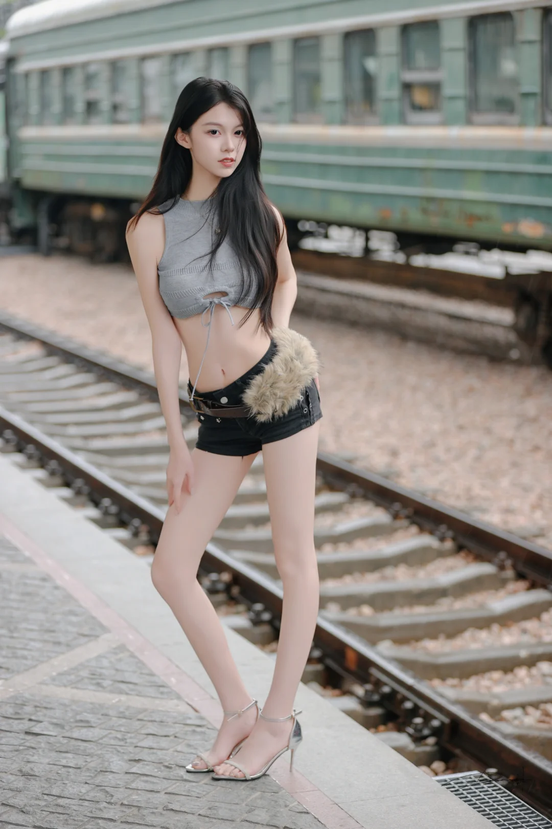 长腿美女来袭，你准备好了吗？