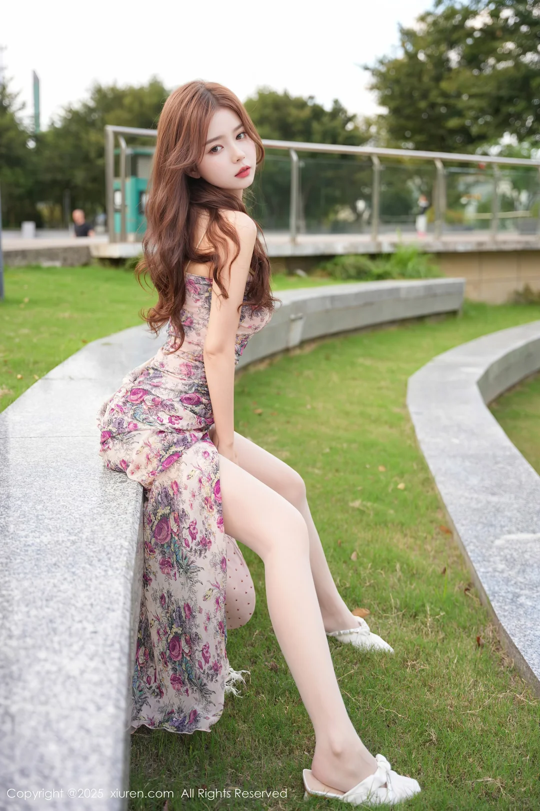 碎花裙这样拍真的好美～ootd