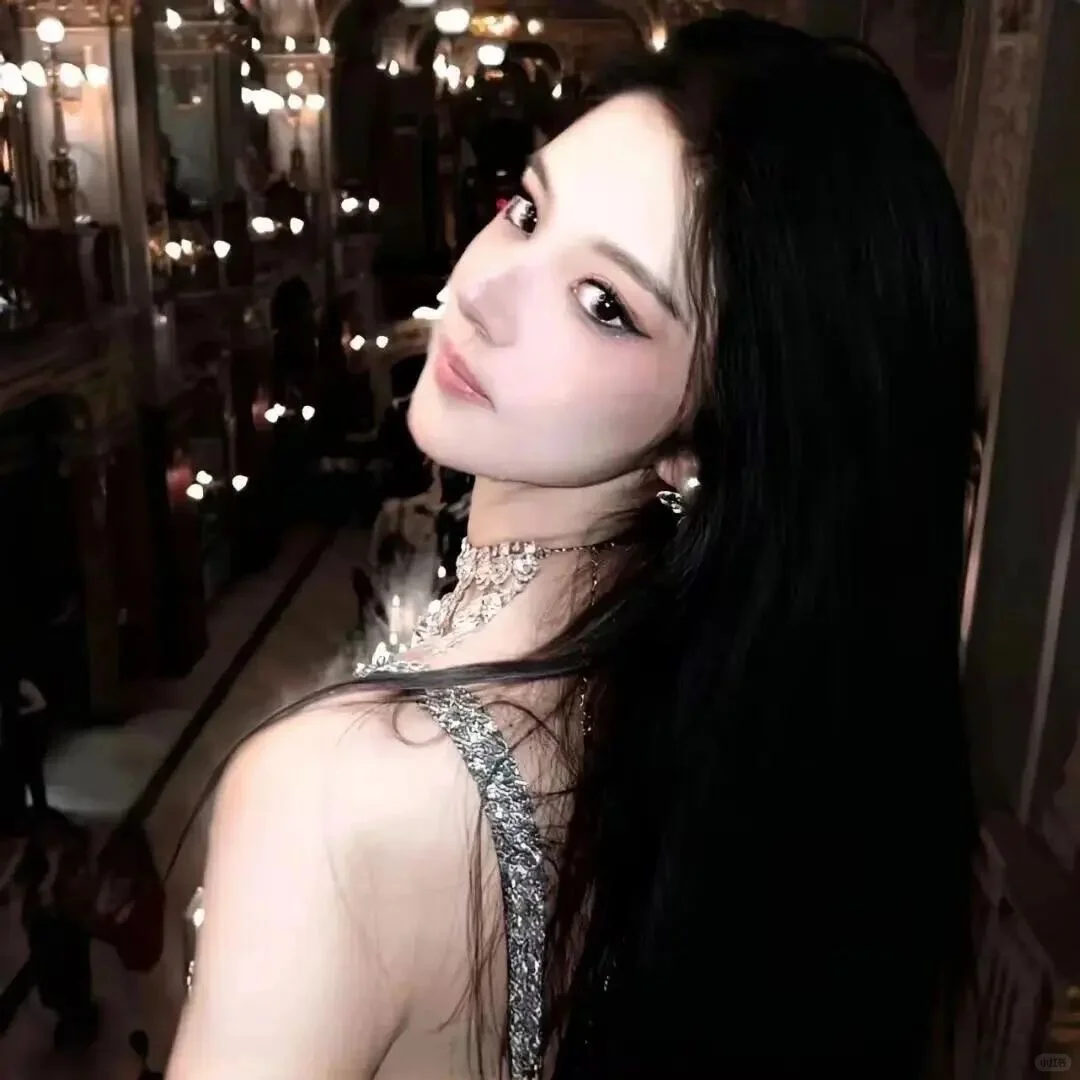 𝙒𝙚𝘾𝙝𝙖𝙩女生头像｜千金感女头