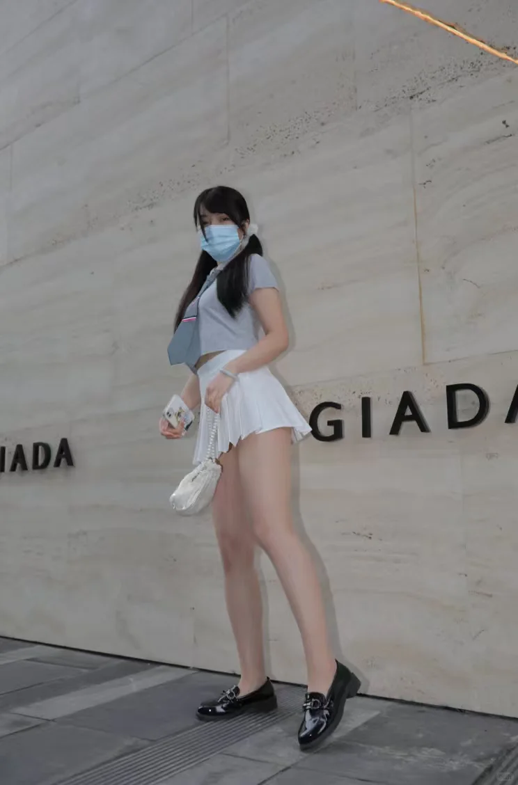 街拍超短裙穿搭
