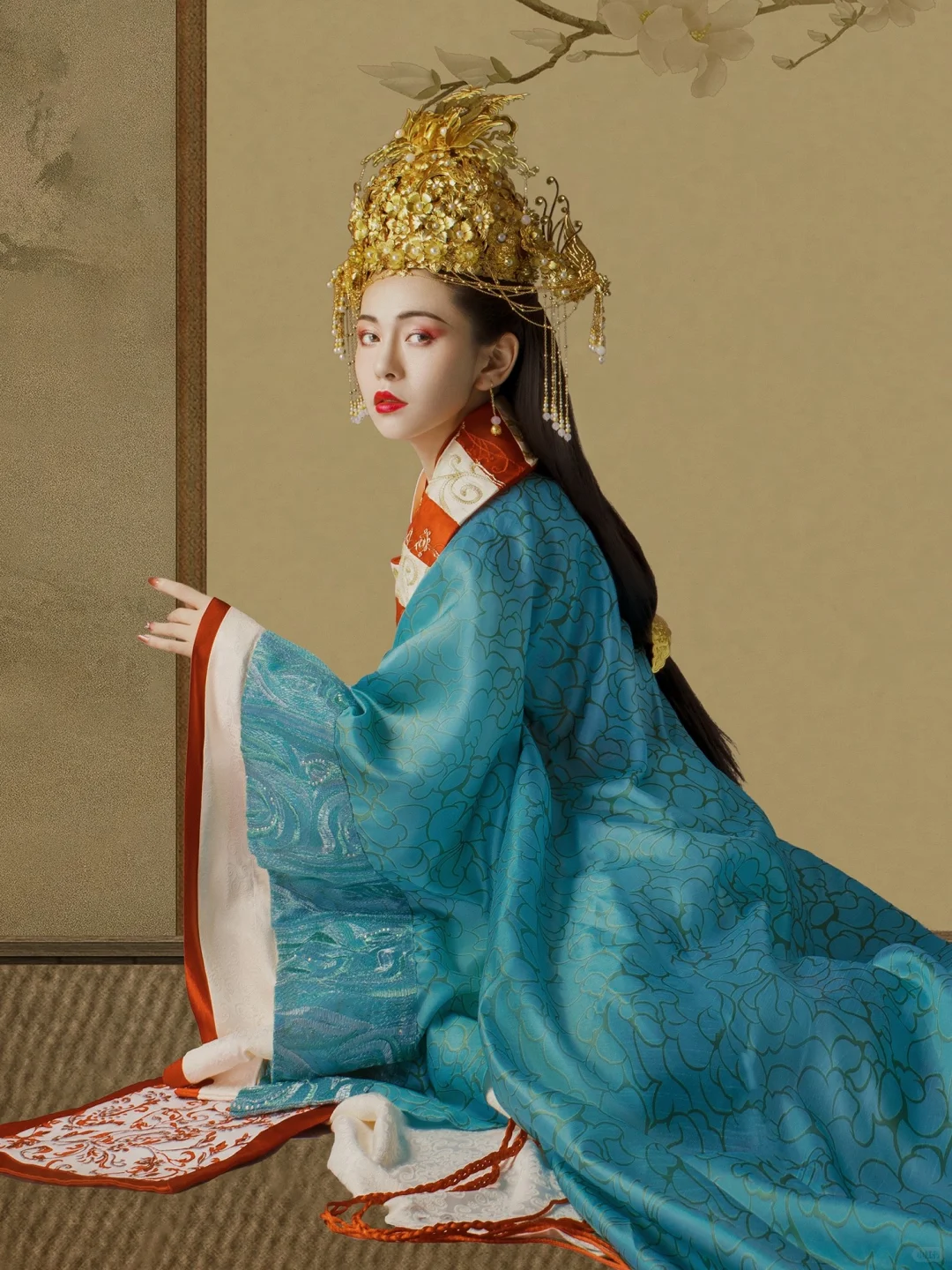 高贵感十足的皇后娘娘惊艳来袭|古风写真