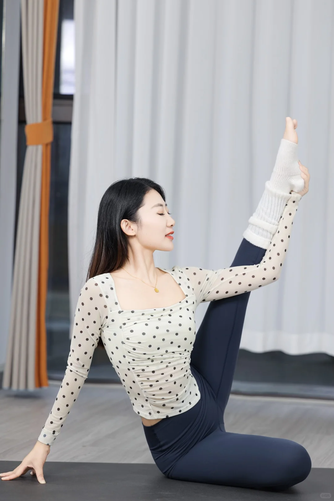 出发瑜伽馆！今天是“轻氧感”穿搭天花板🤍