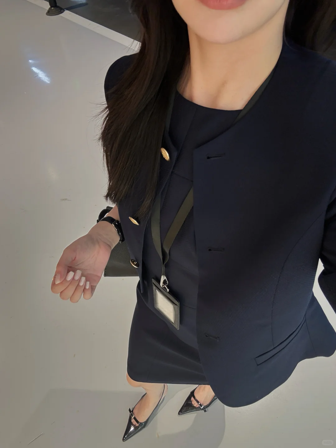 上个美美的班 就过周末啦