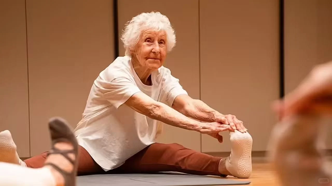 102岁的肖邦女士