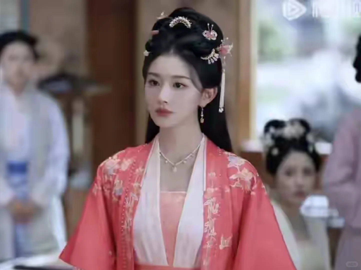 谁懂孔雪儿在《榜上佳婿》里的隐忍眼神里满