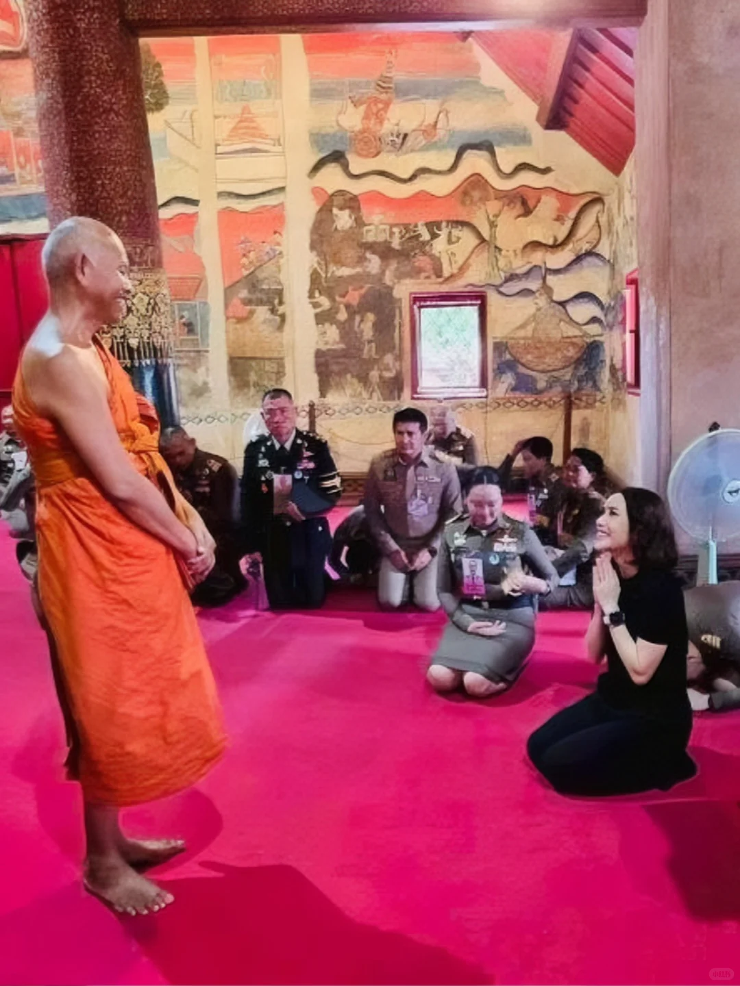 40岁诗妮娜妩媚动人，盛世美颜360度无死角