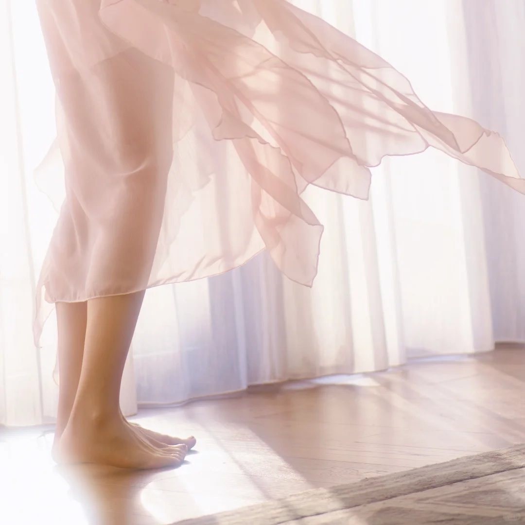 轻私房，要在光里起舞