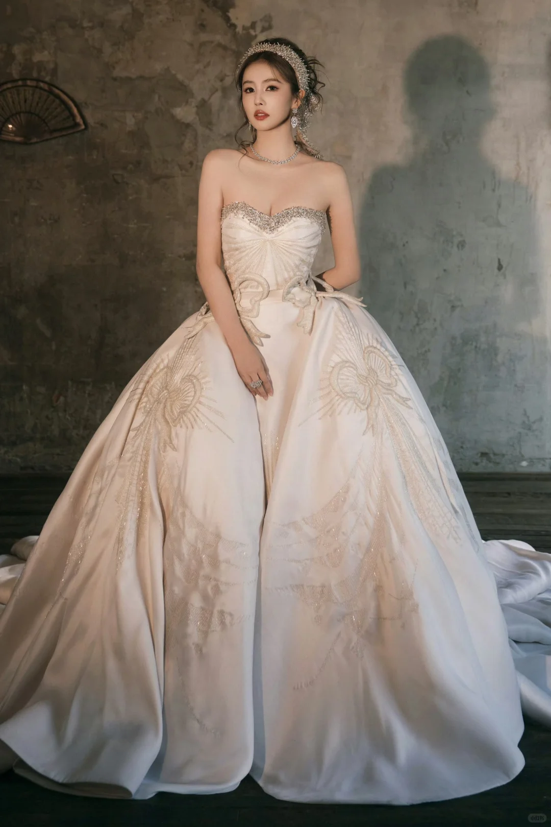 白鹿视界大会造型2️⃣则，性感美丽的一晚