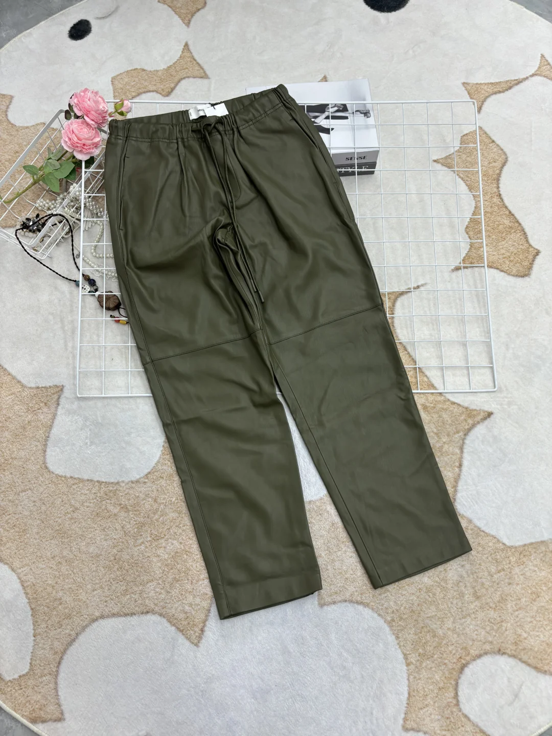 时尚、休闲、皮裤、时尚百搭、