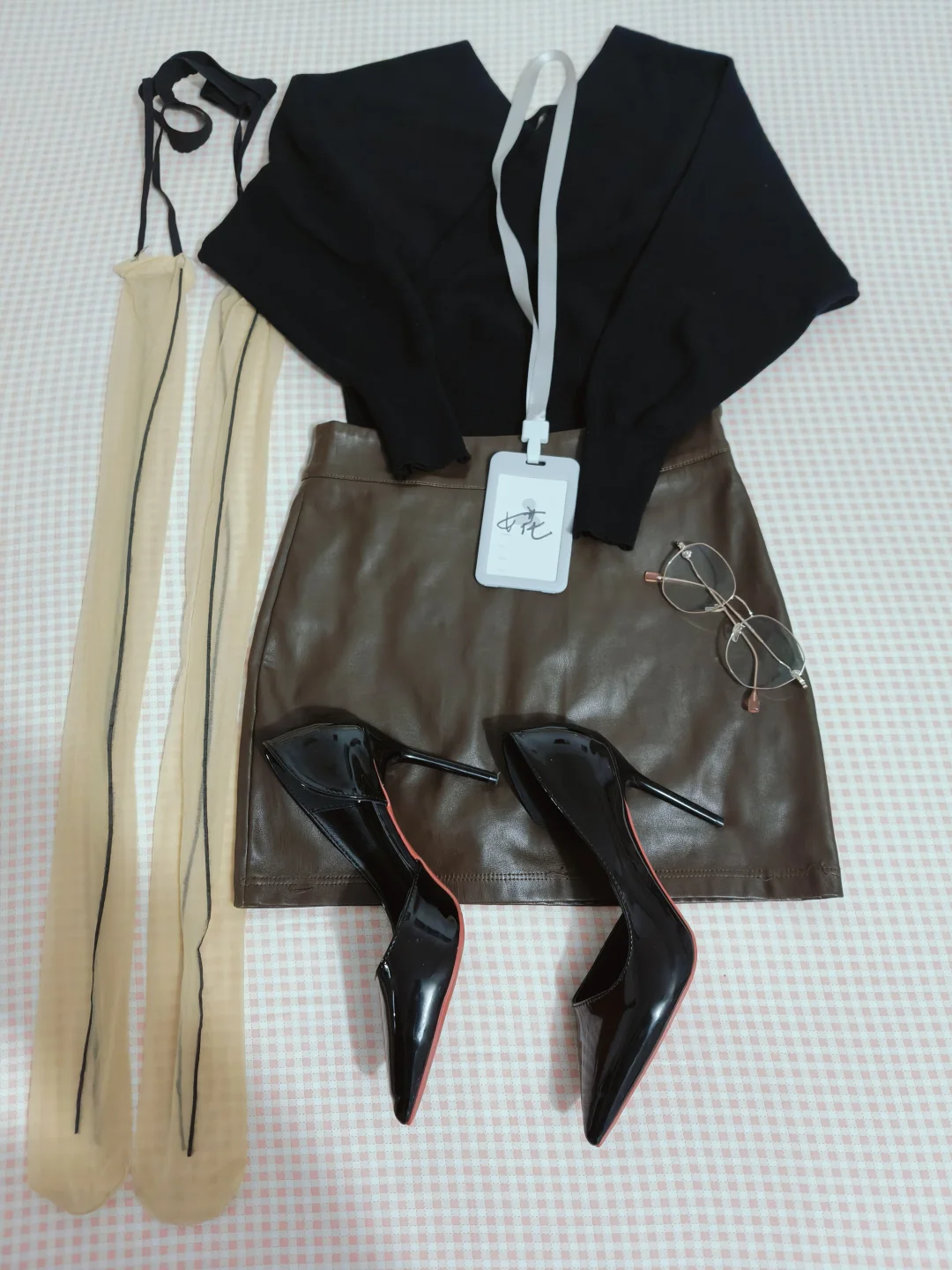 左滑上身‼️办公室穿搭