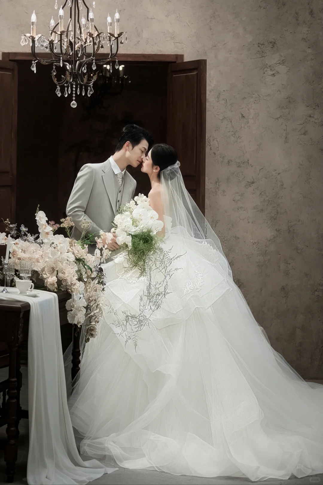 大理山茶园｜藏在复古庄园里的高级感婚照