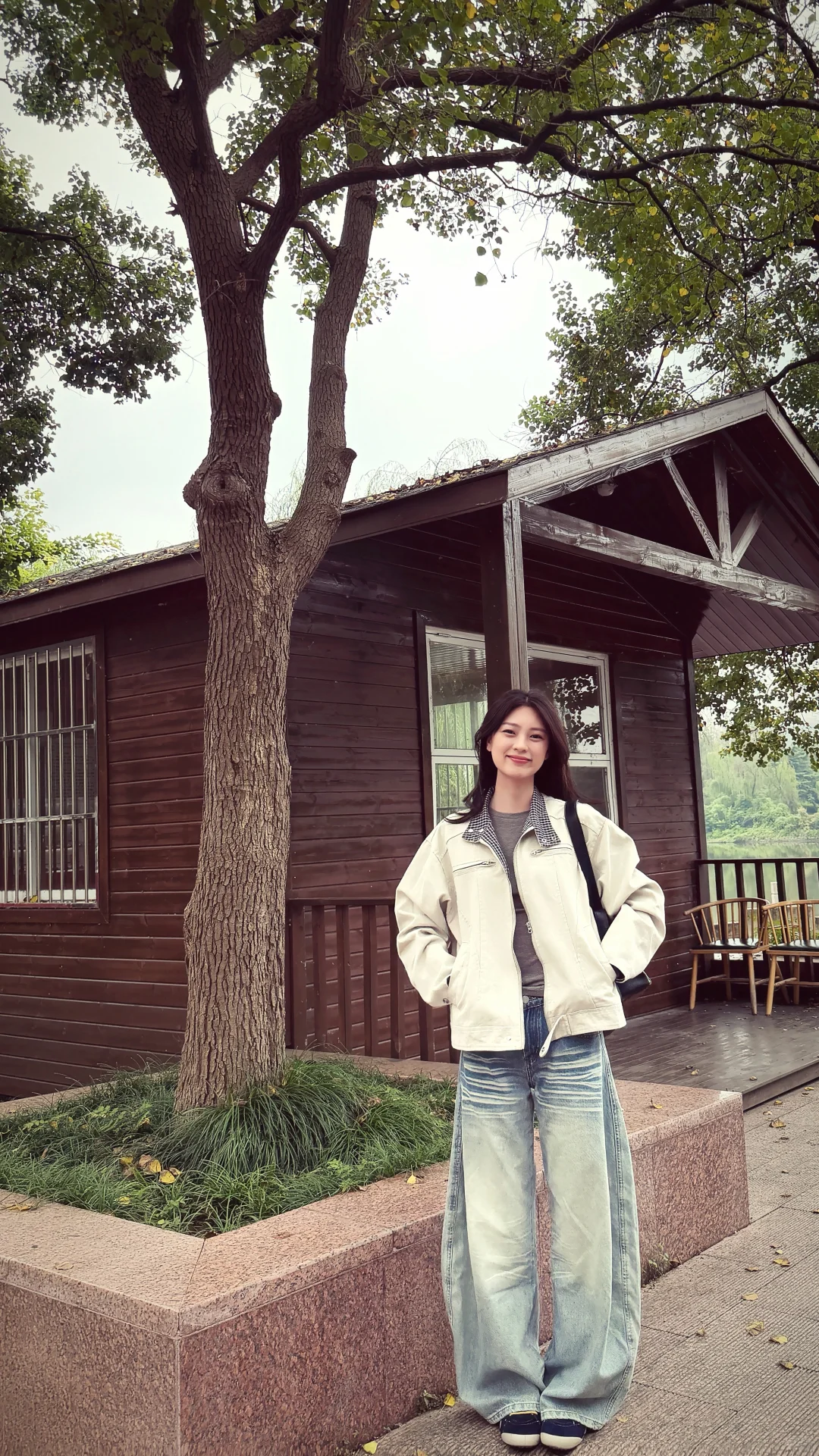 今天是休闲女孩