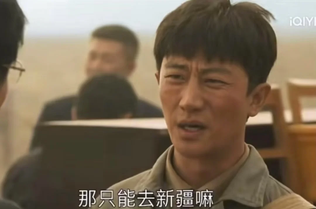 早上好，马甲线！早上好，肚脐！早上好，主理人