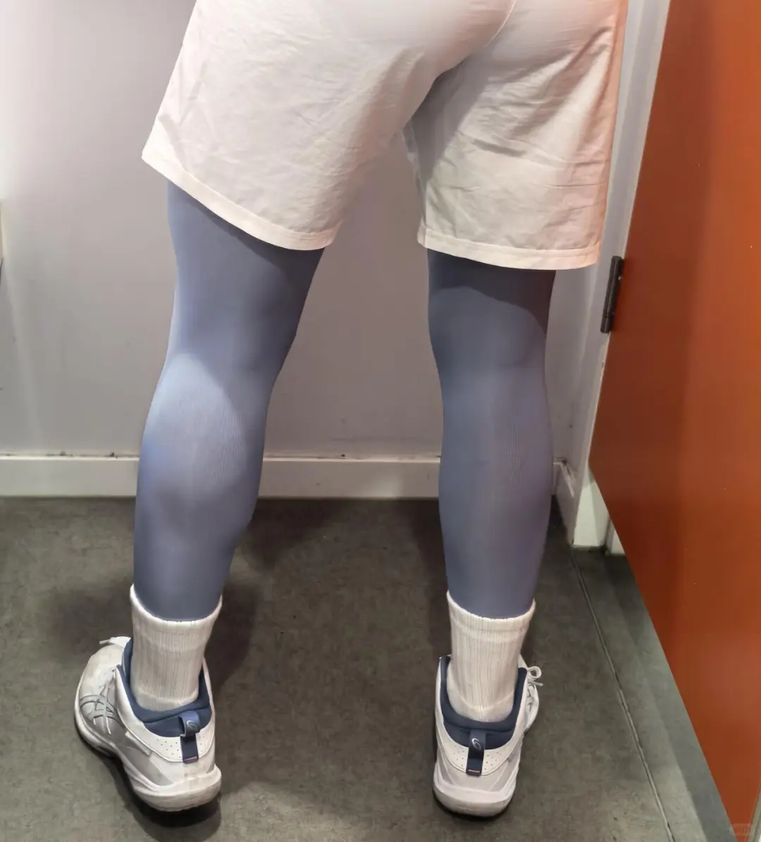 穿这样的打底来健身