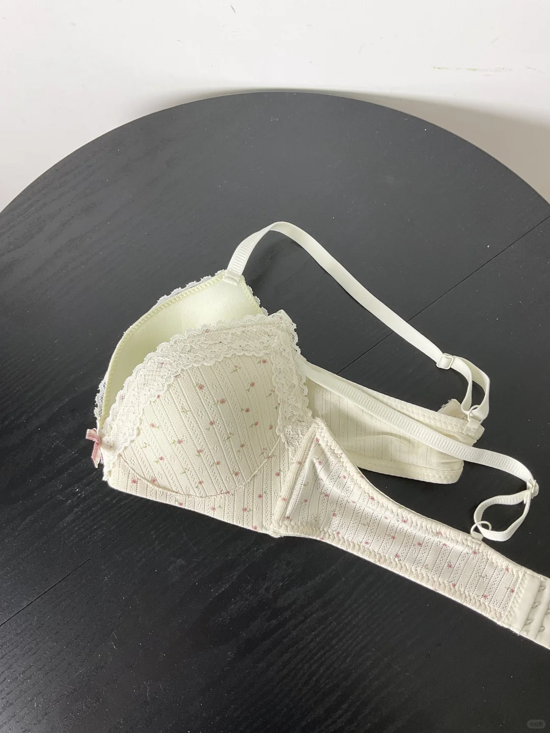 试过 N 款！小胸聚拢就认这蕾丝内衣