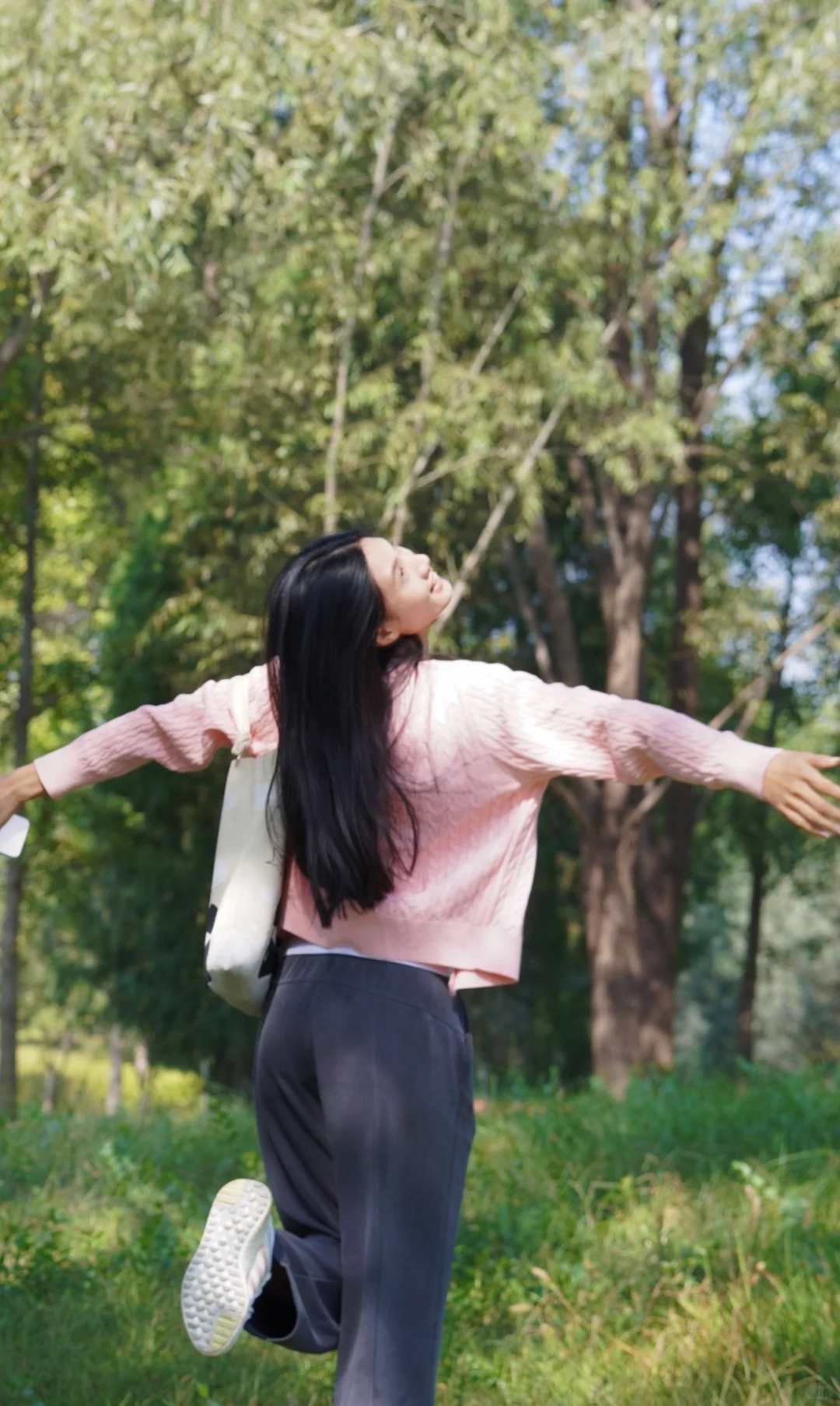 她有一种独特的魅力