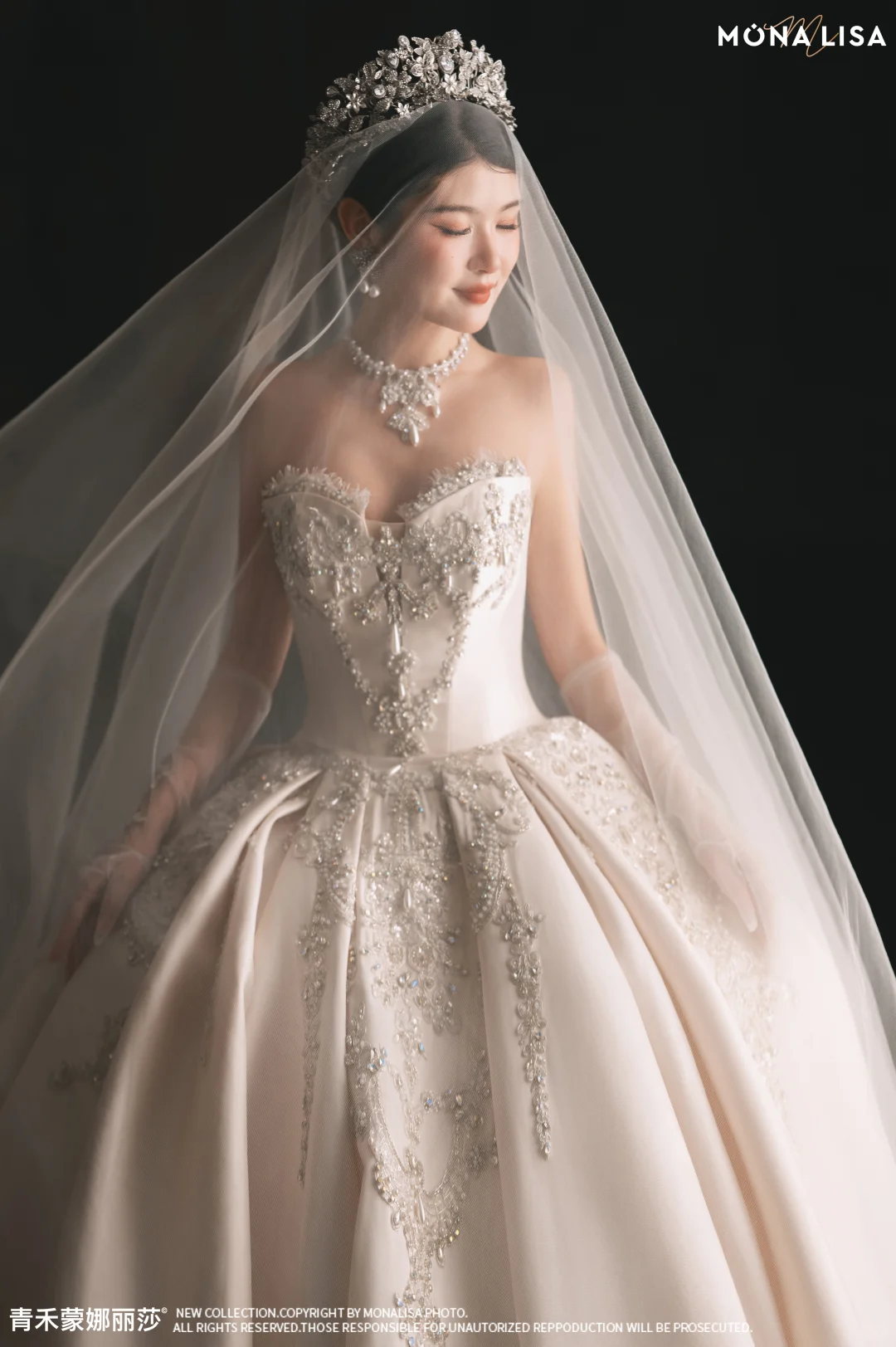 青禾客片👰每一帧都像在逃公主的加冕礼