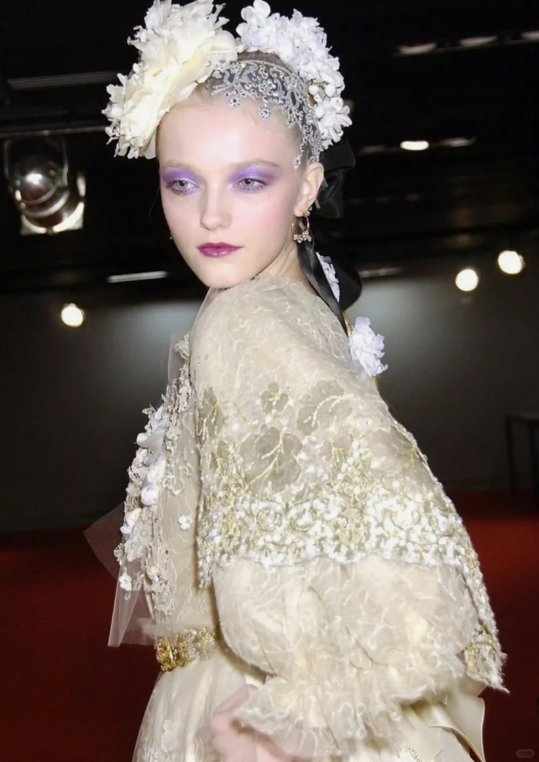 好伟大一张脸！美得我眼前一亮一亮又一亮！