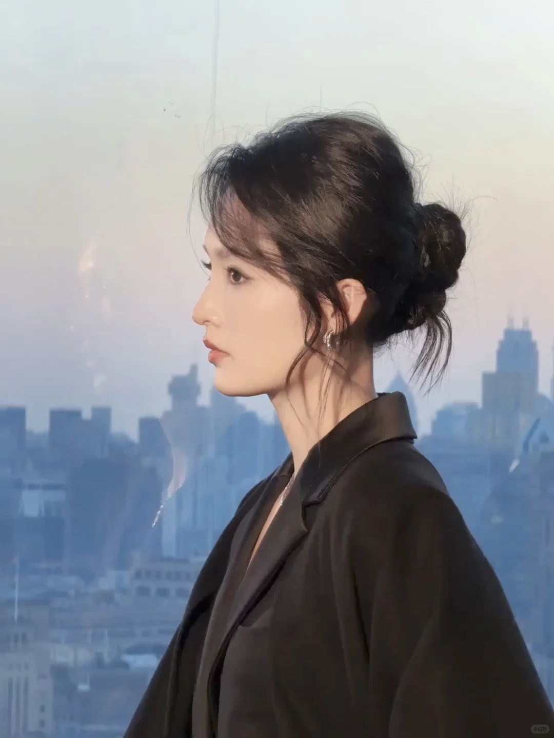 “妈生脸”的骨相优势，侧脸绝杀