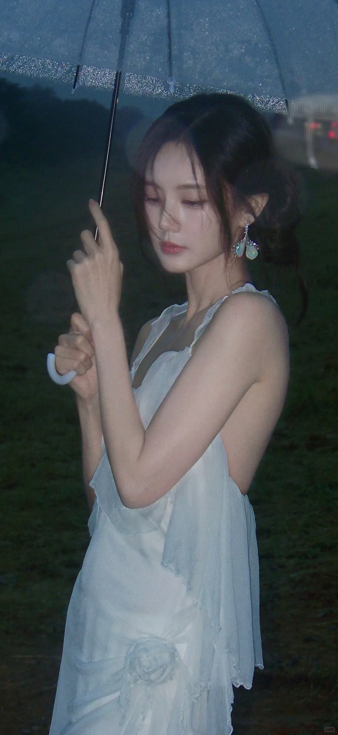 20251105明星壁纸｜【李一桐】～