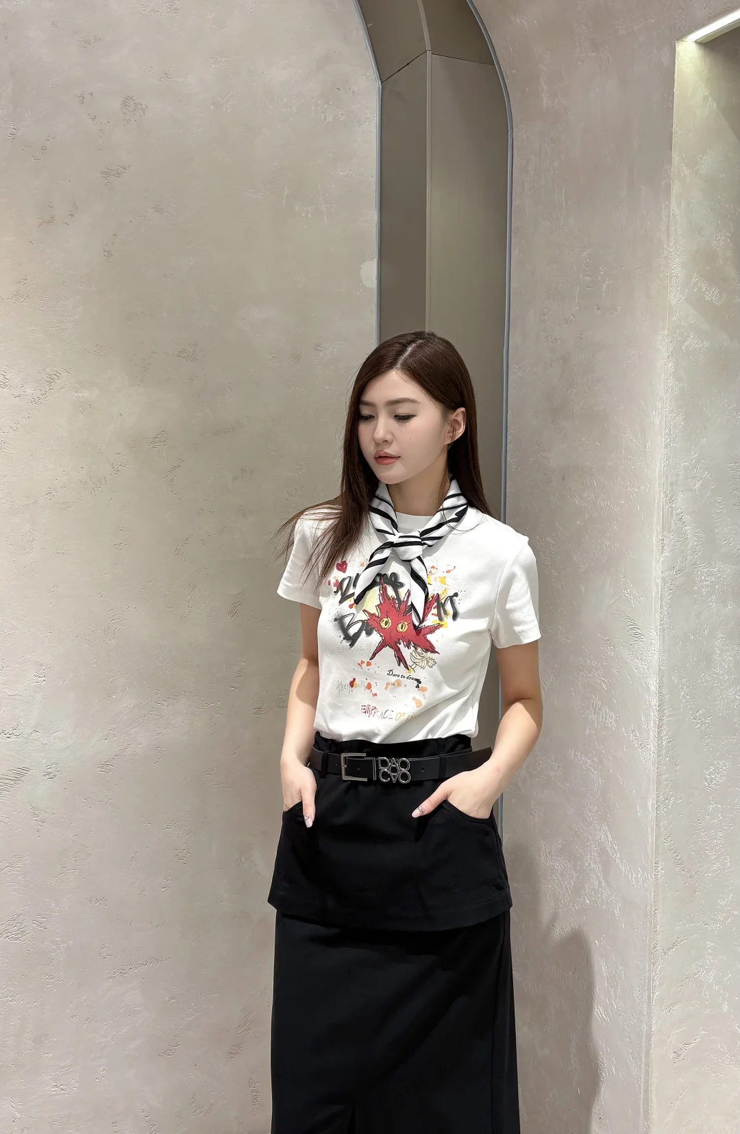 时髦不费力的休闲风！🖤🖤