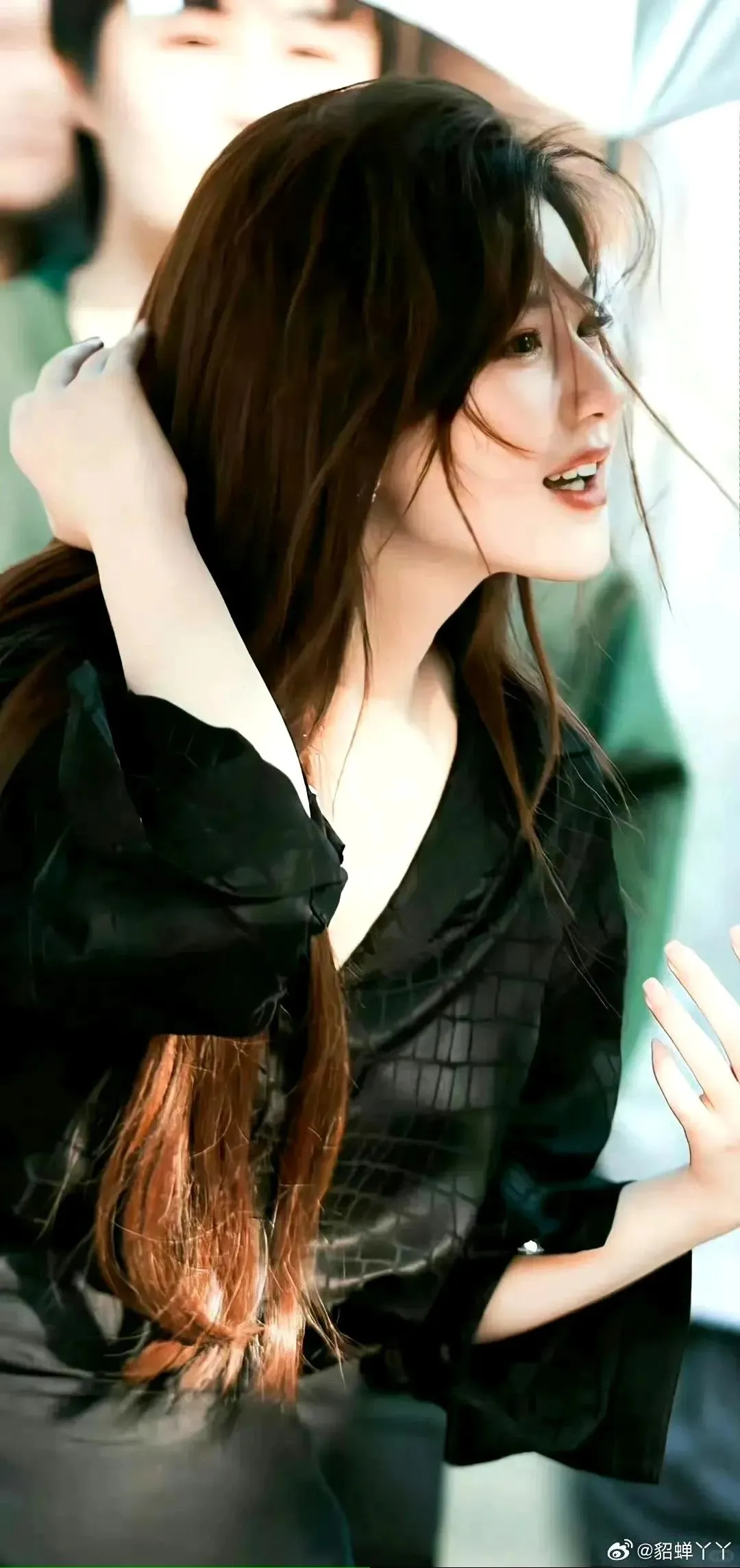 𝑺𝒉𝒂𝒓𝒆｜露思全屏壁纸