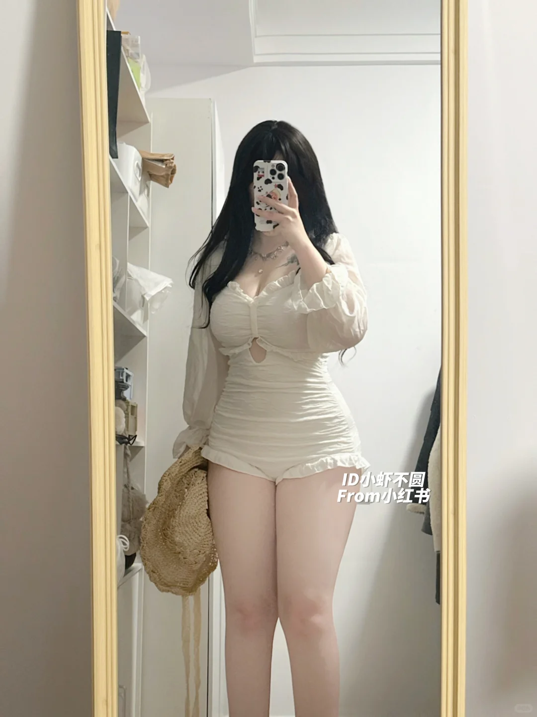 海边穿搭👙真的被这套泳衣迷住了！太美了！