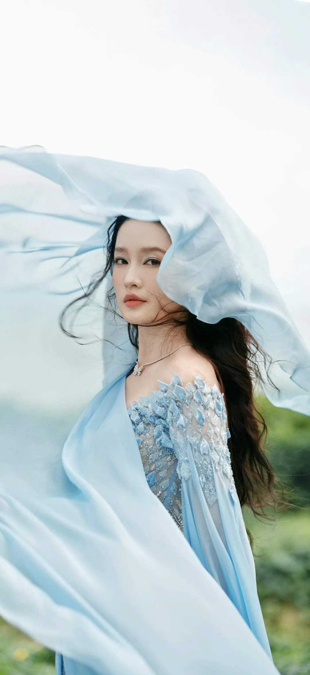 20251102明星壁纸｜【李沁】～