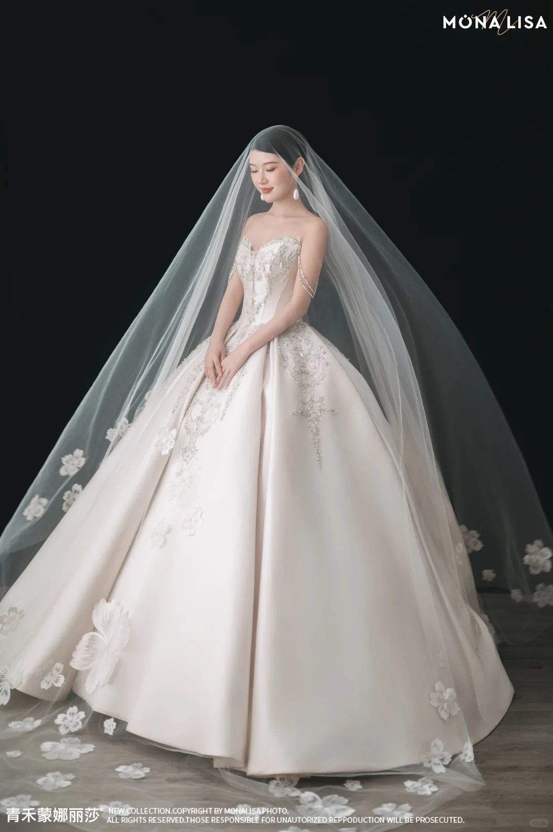 青禾客片👰每一帧都像在逃公主的加冕礼