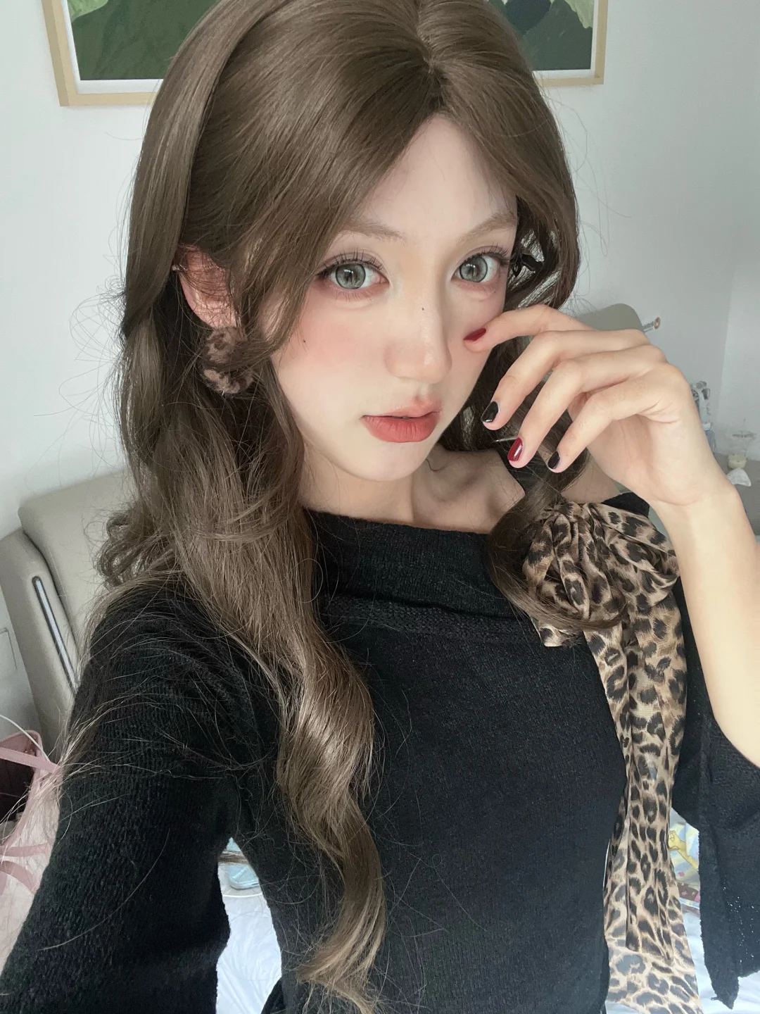 被弥生天菜女友迷晕了