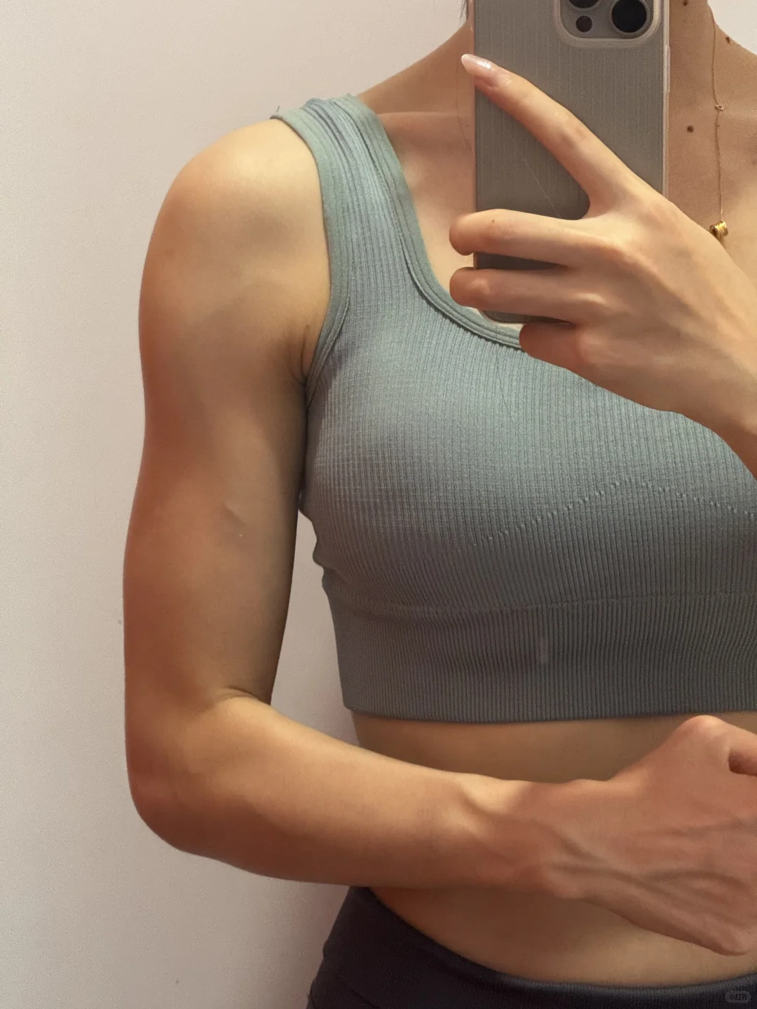 没有任何一处肌肉线条是唾手可得的