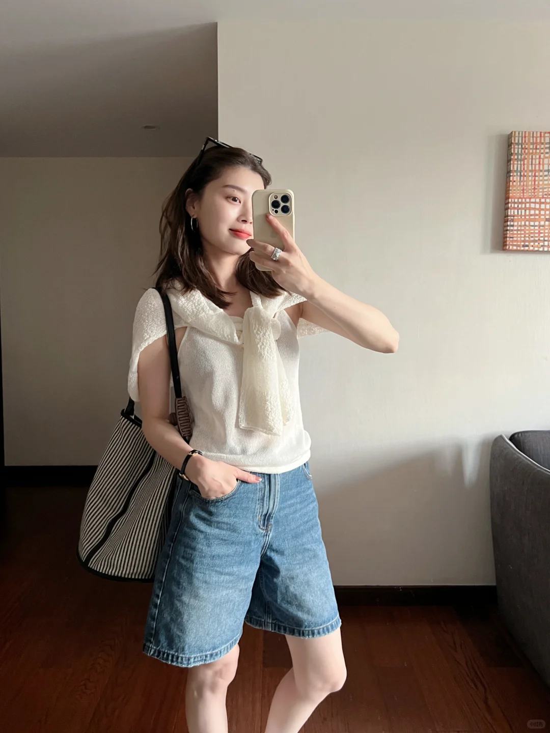 罩衫叠穿+牛仔中裤，轻松应对夏秋过渡季~