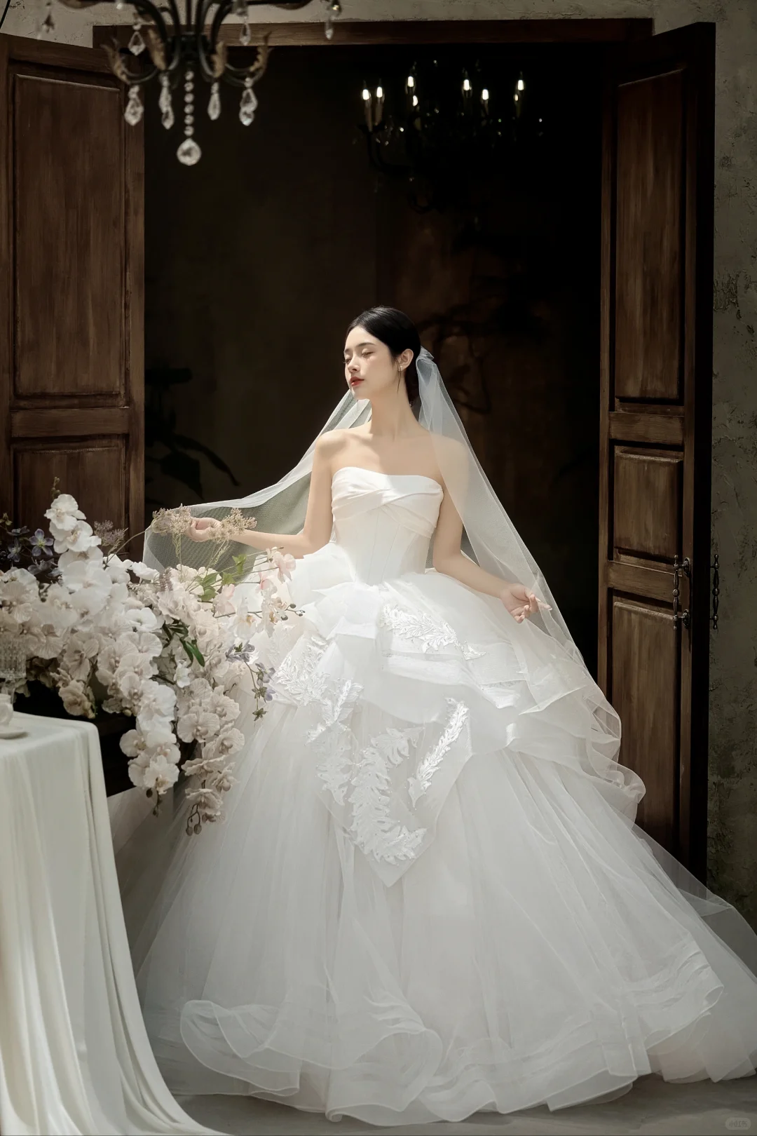 大理山茶园｜藏在复古庄园里的高级感婚照