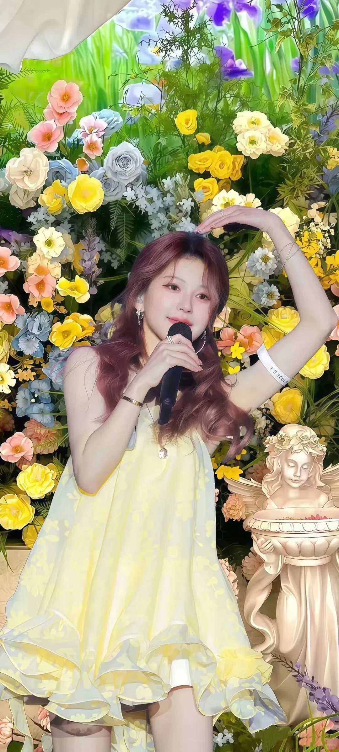 𝑺𝒉𝒂𝒓𝒆｜露思全屏壁纸