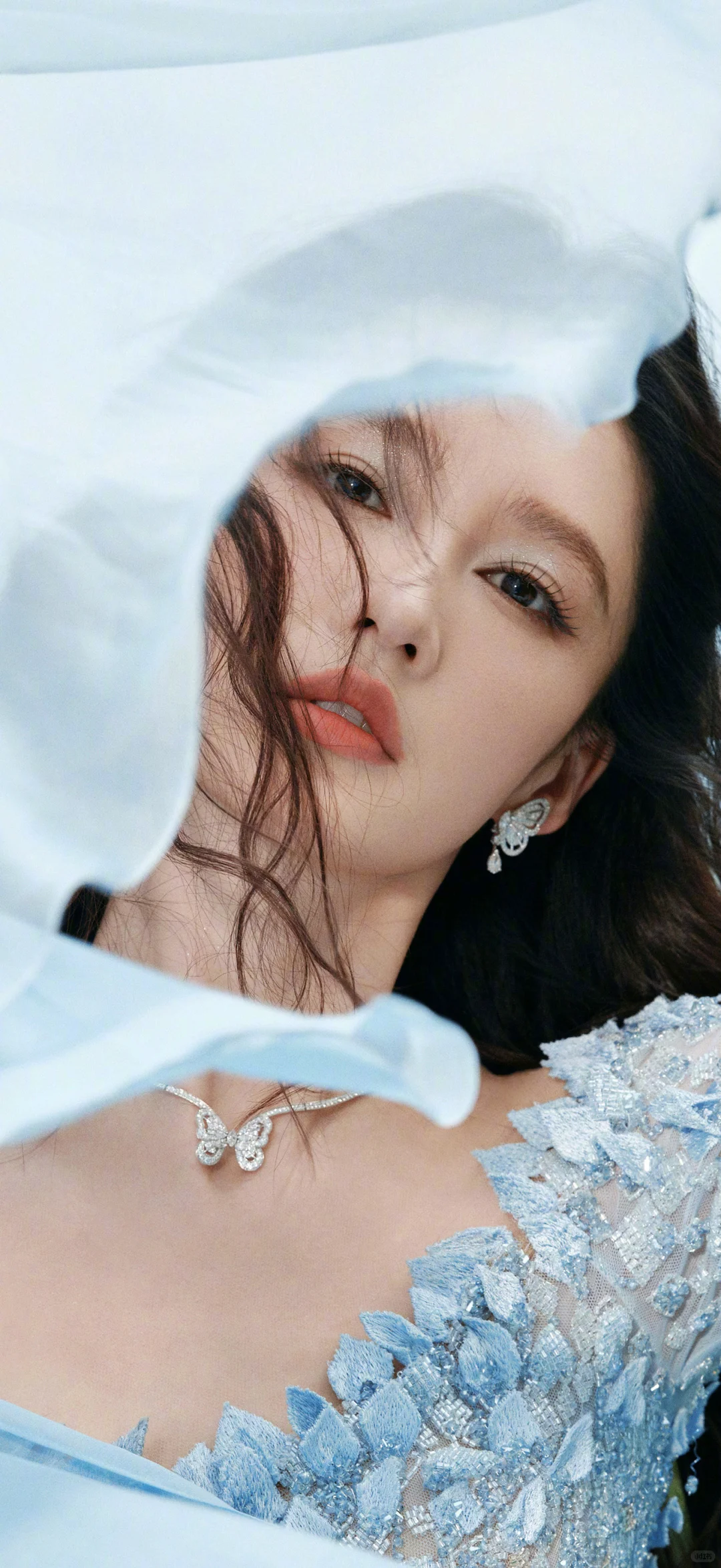 20251102明星壁纸｜【李沁】～