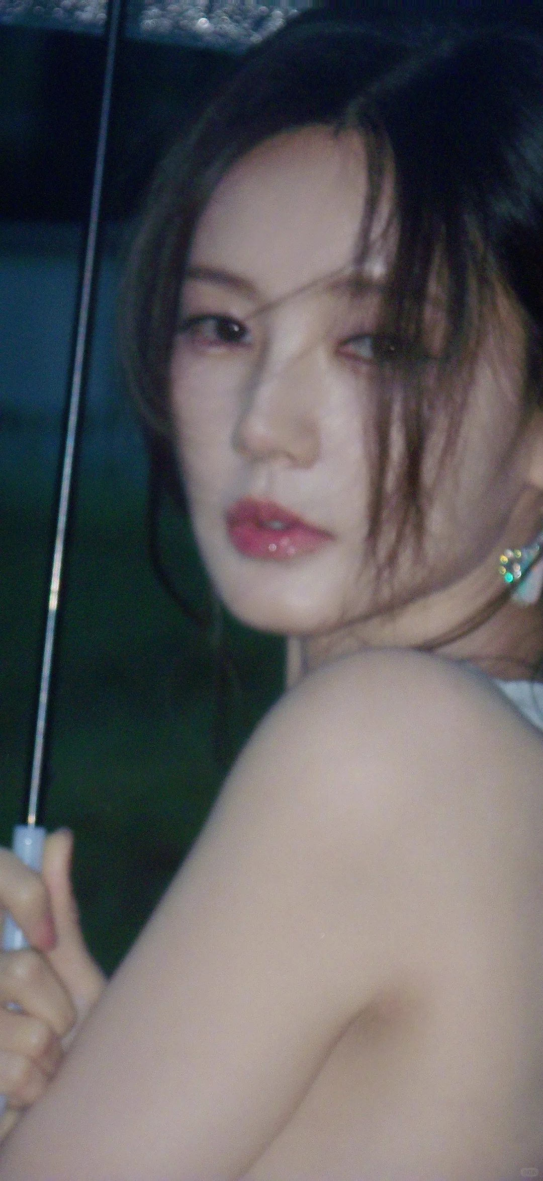 20251105明星壁纸｜【李一桐】～