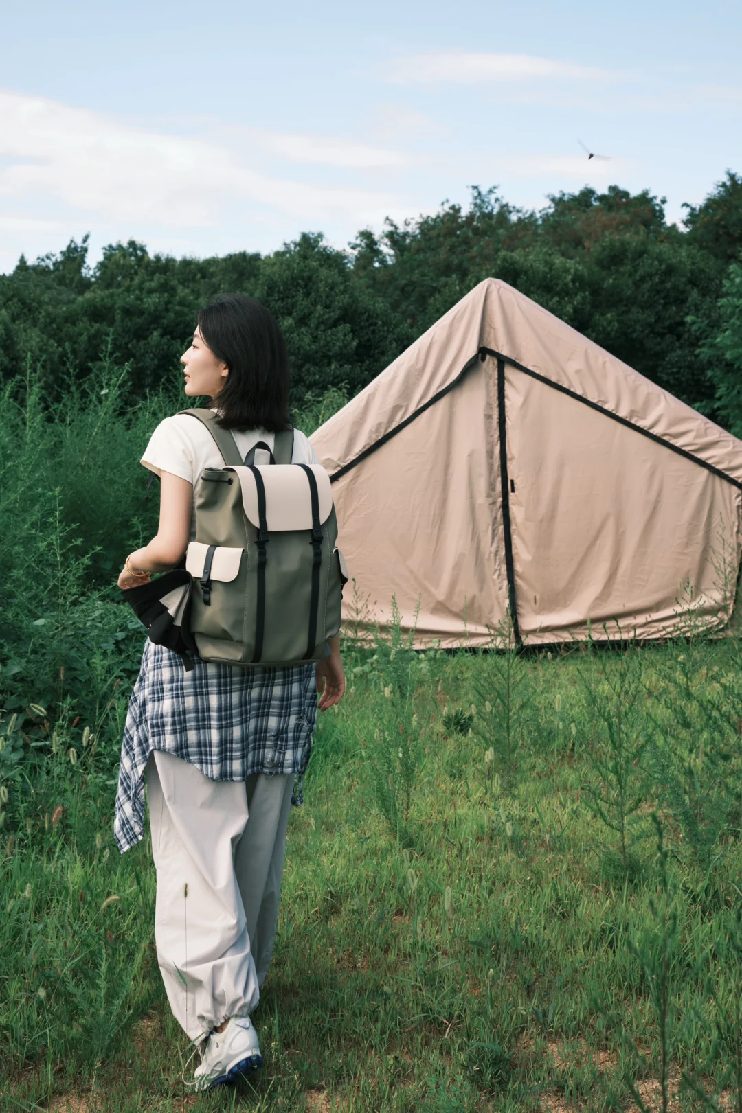 这大概就是我富士相机里的山野少女吧