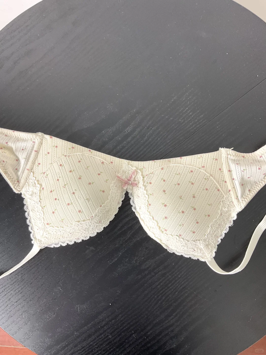 试过 N 款！小胸聚拢就认这蕾丝内衣