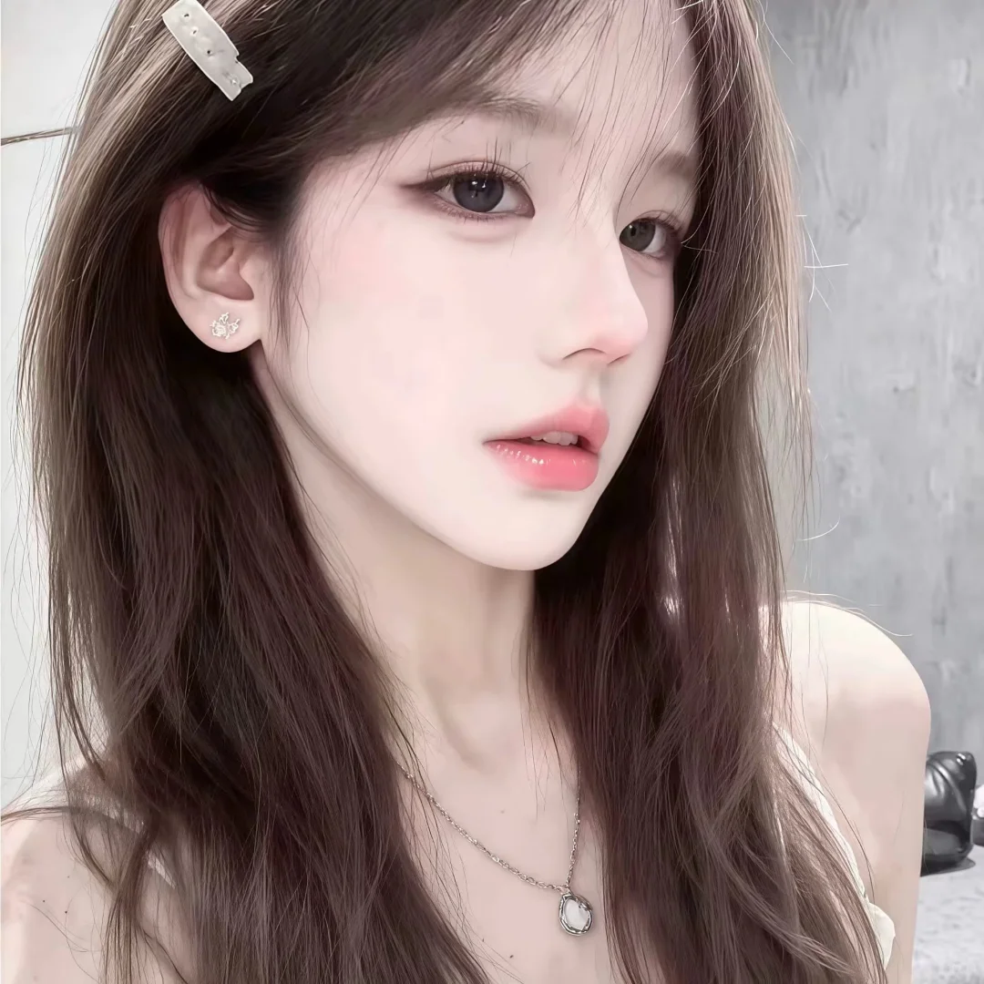 𝑾𝒆𝑪𝒉𝒂𝒕网感清冷女头